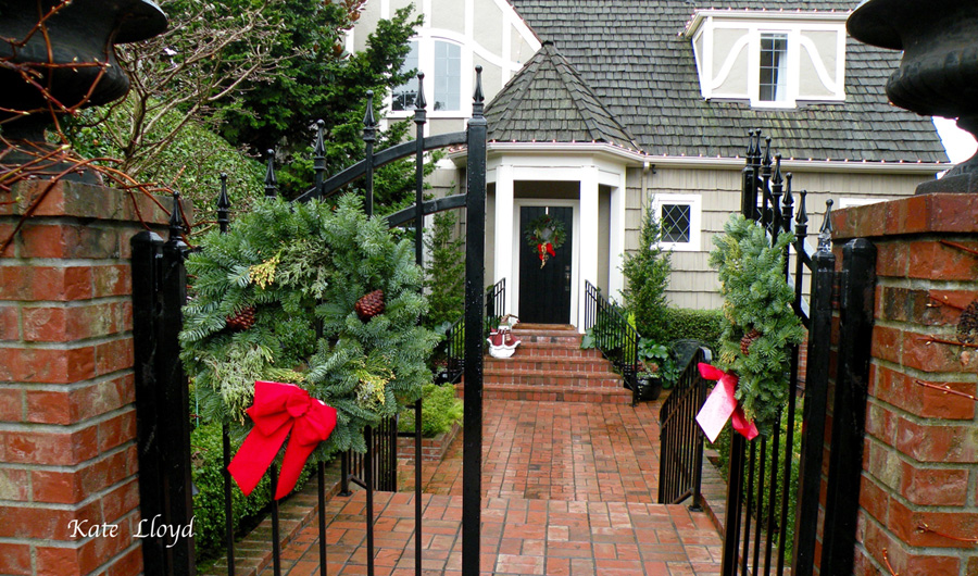 DecoratedHouse