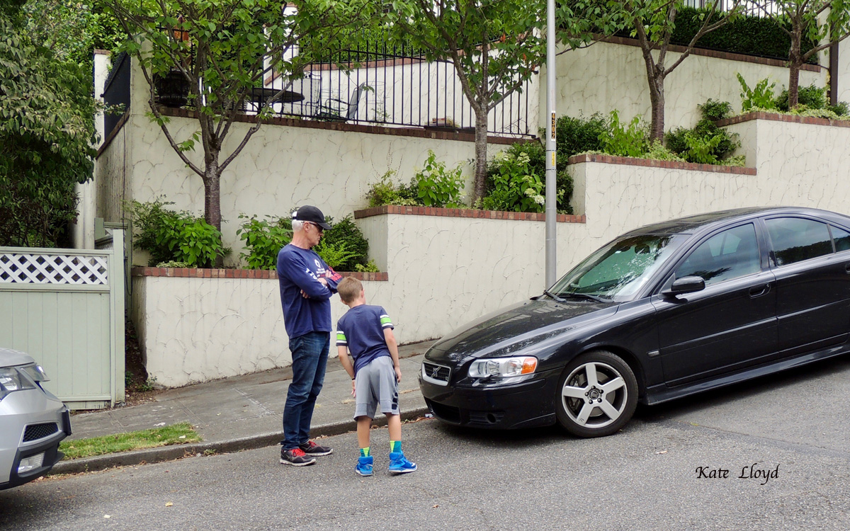 My husband and grandson went off on foot in search of cool cars. I didn’t see them stop to look at flowers once.